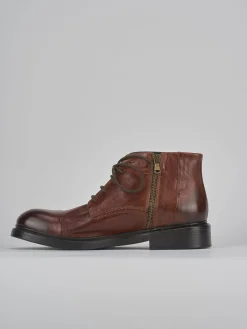 Anfibi pelle marrone