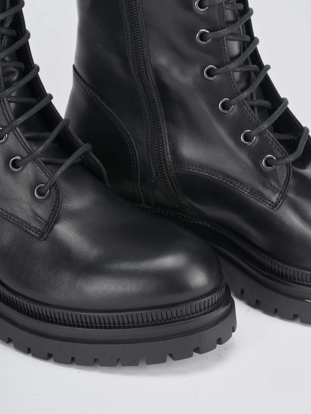 Anfibi tacco 3cm pelle nero