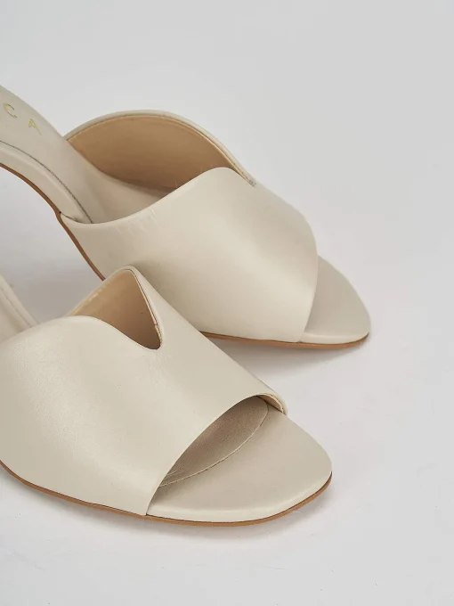 Ciabatte tacco 6cm beige pelle