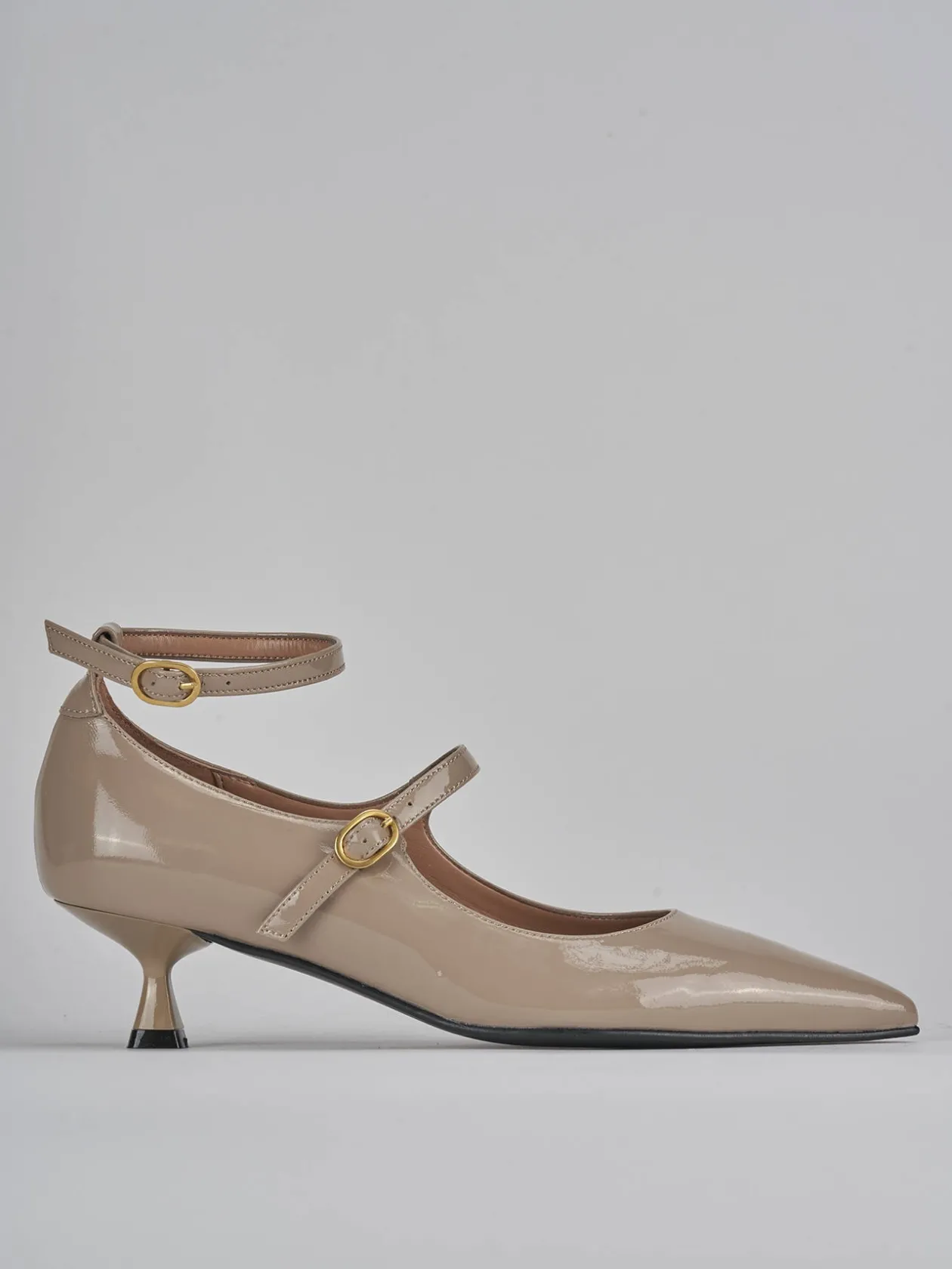 Décolleté e slingback tacco 5cm vernice beige