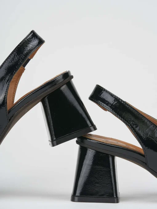 Décolleté e slingback tacco 6cm vernice nero