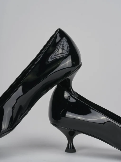 Décolleté e slingback tacco 4cm vernice nero