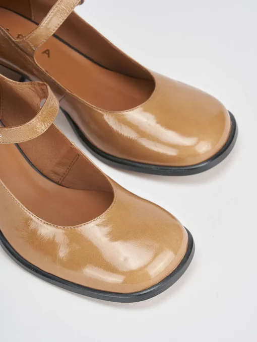 Décolleté e slingback tacco 8cm vernice marrone