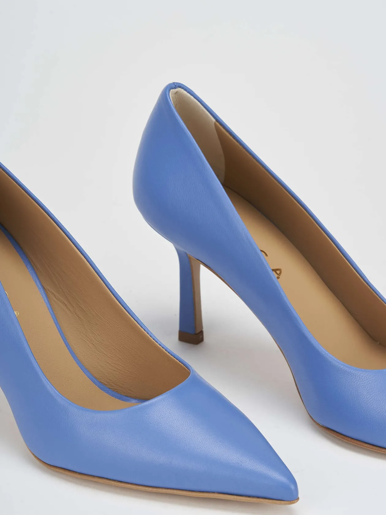 Décolleté e slingback tacco 7cm pelle azzurro