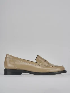 Mocassini tacco 2cm pelle beige