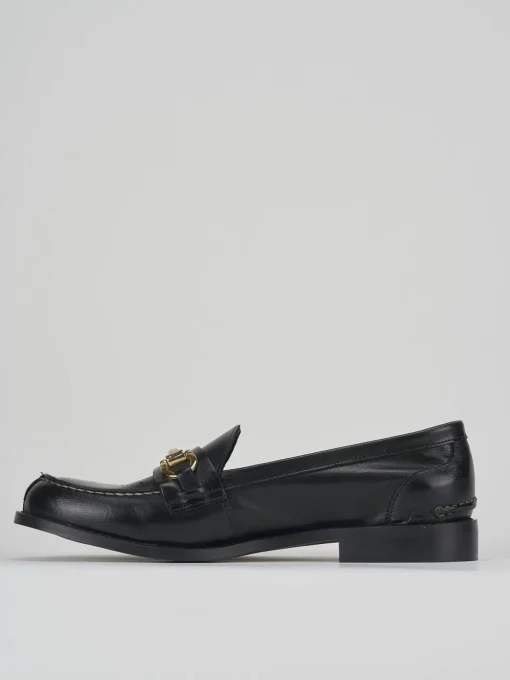 Mocassino tacco 2 cm nero pelle