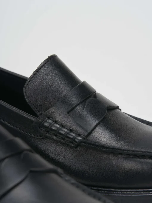 Mocassino tacco 1 cm nero pelle