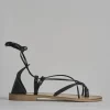 Sandalo tacco 1 cm nero pelle