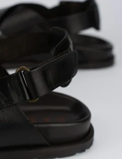 Sandalo tacco 1 cm testa pelle