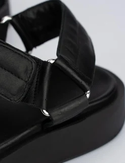 Sandalo zeppa 2 cm nero pelle