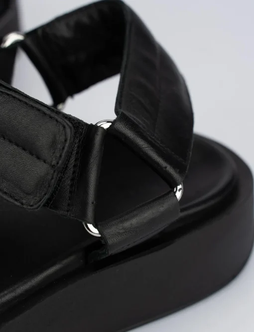 Sandalo zeppa 2 cm nero pelle