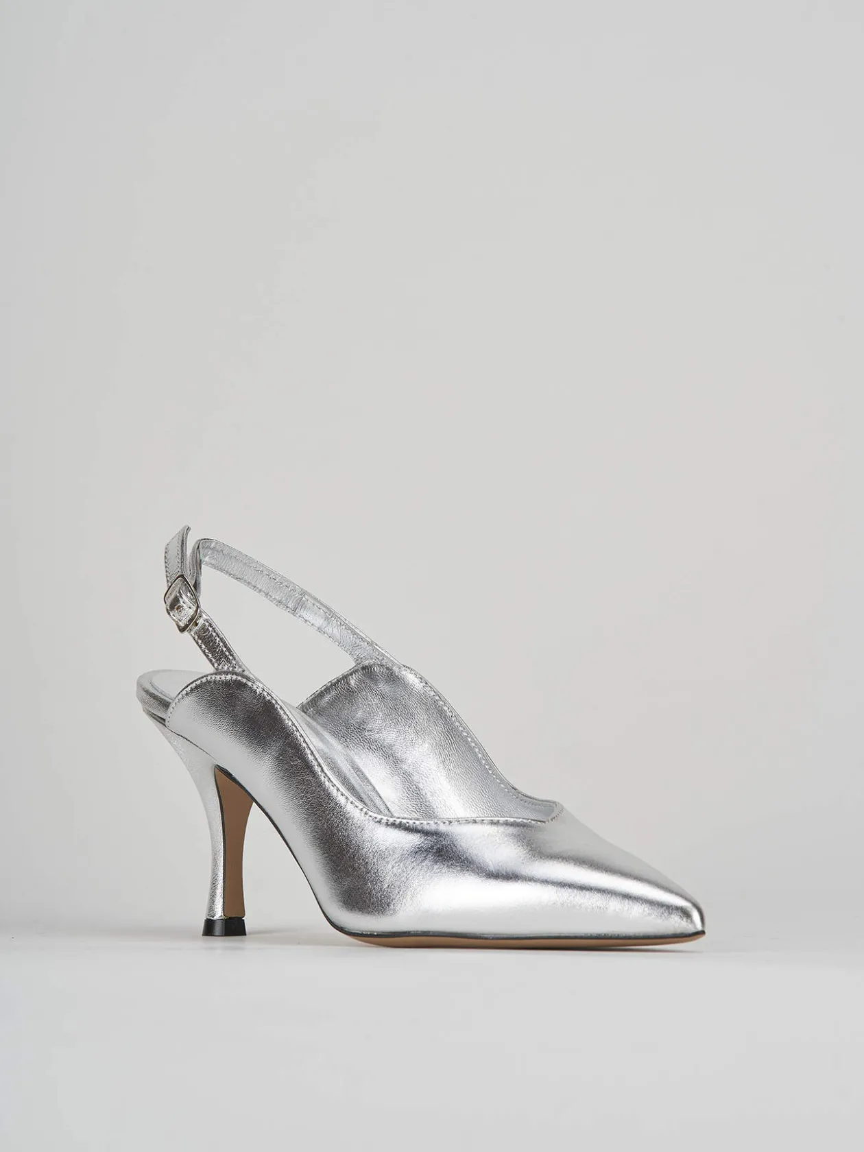Slingback decoltè tacco 7 cm argento laminato