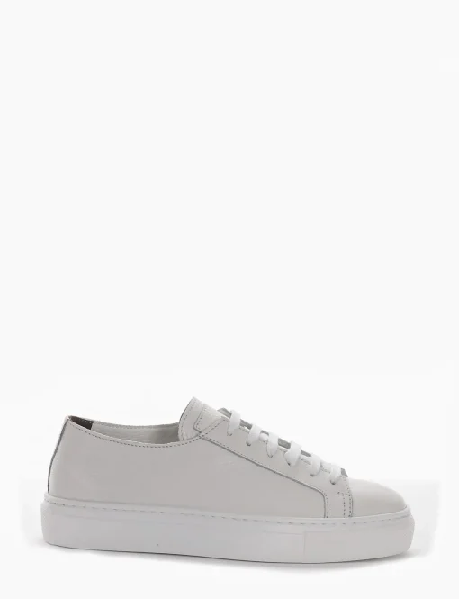 Snkrs fondo bianco liscia