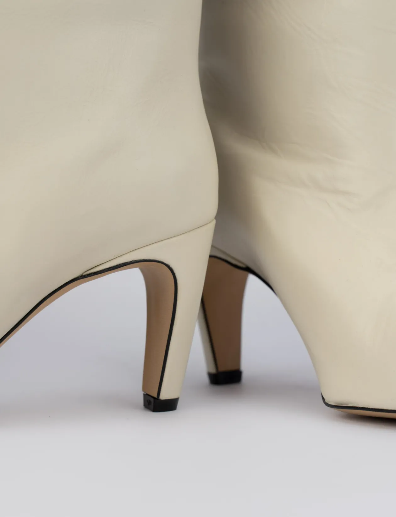 Stivale tacco 7 bianco pelle