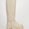 Stivale tacco 2 cm beige