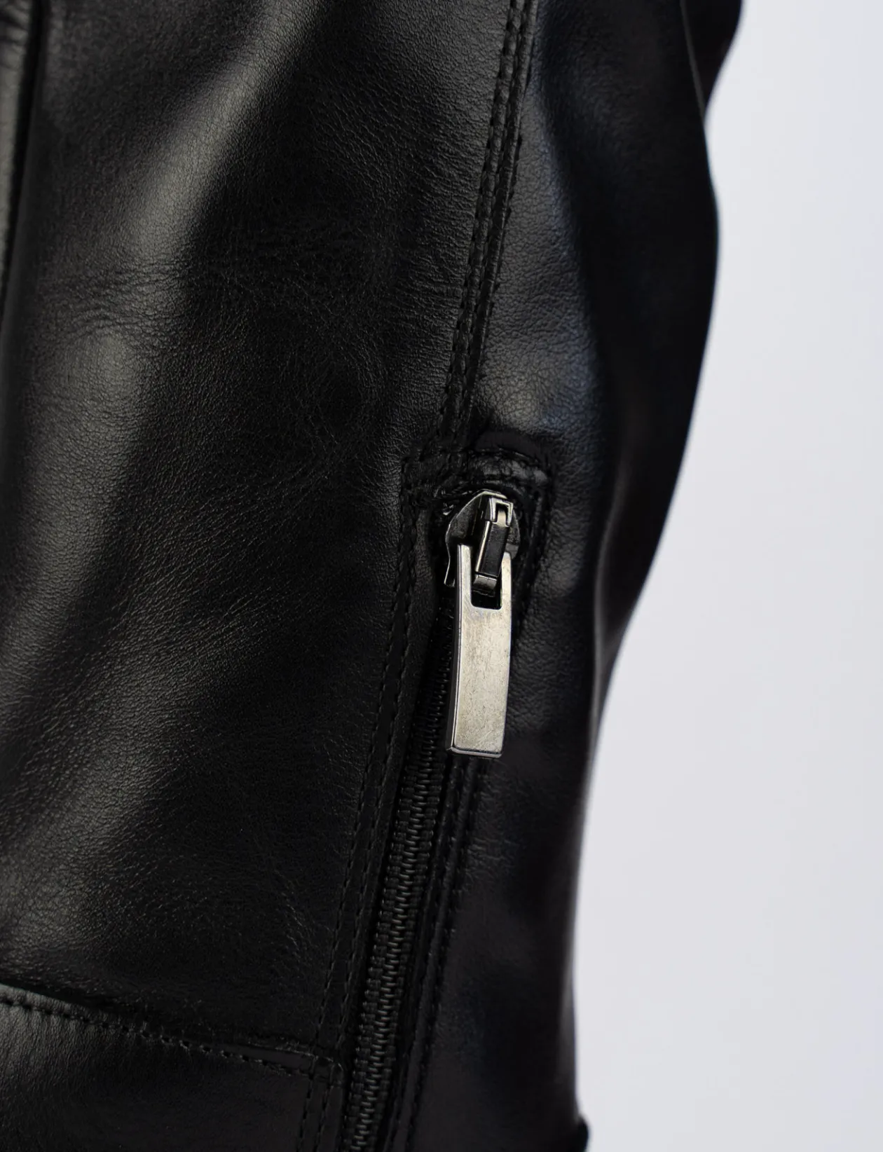 Stivale tacco 1 cm nero pelle