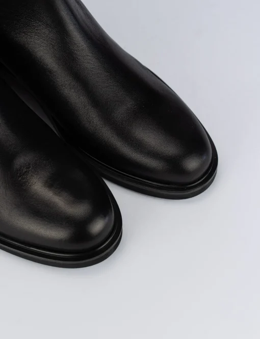 Stivale tacco 2 cm nero pelle