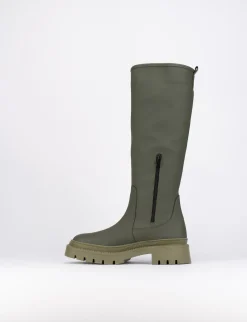 Stivale tacco 2 cm verde pelle