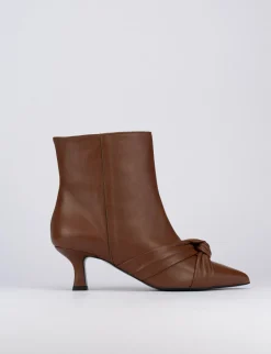 Stivale tronchetto tacco 5 cm marrone pelle