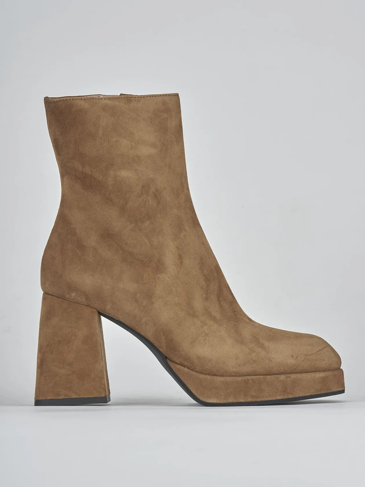 Stivaletti tacco 7cm camoscio marrone