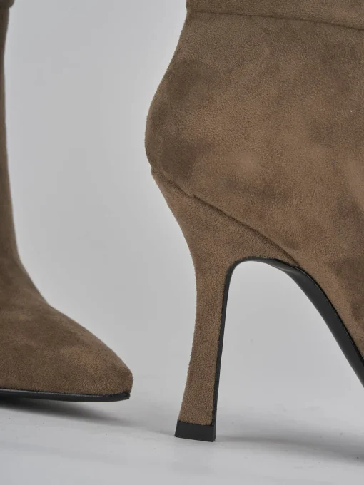 Stivaletti tacco 9cm camoscio beige