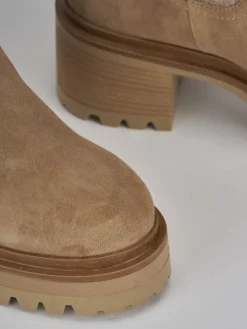 Stivaletti tacco 4cm camoscio beige