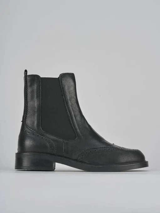 Stivaletti tacco 2cm pelle nero