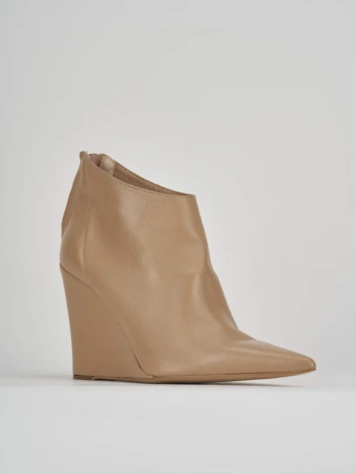 Stivaletti tacco 9cm pelle beige