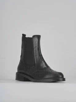 Stivaletti tacco 2cm pelle nero