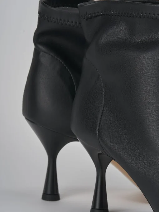 Stivaletti tacco 7cm pelle nero