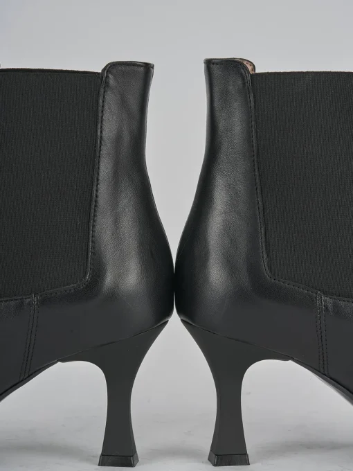 Stivaletti tacco 7cm pelle nero