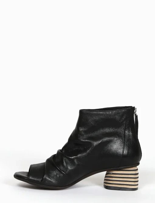stivaletto tacco 5 cm nero