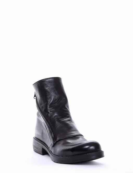 stivaletto tacco 2 cm nero