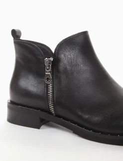 stivaletto tacco 2 cm nero