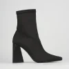 Stivaletto tacco 9cm nero tessuto