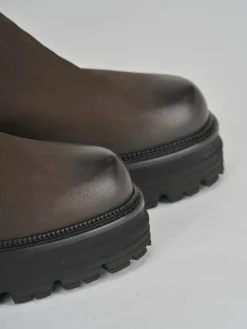 Stivaletto tacco 2cm testa nabuk