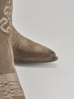 Stivali tacco 8cm camoscio beige