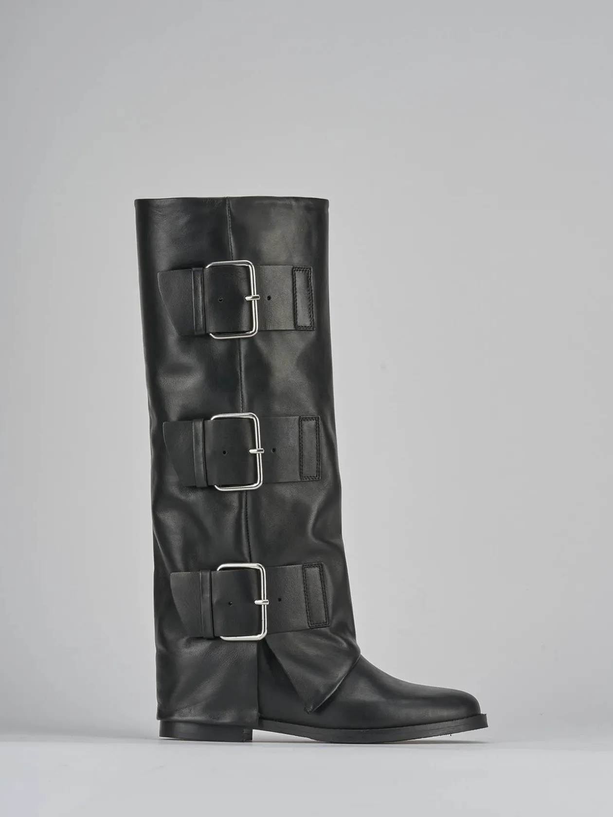 Stivali tacco 2cm pelle nero