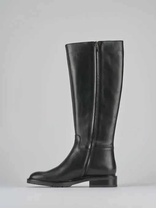 Stivali tacco 2cm pelle nero