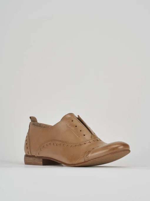 Stringata tacco 1 cm beige pelle
