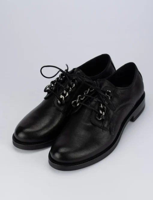 Stringata tacco 1 cm nero pelle