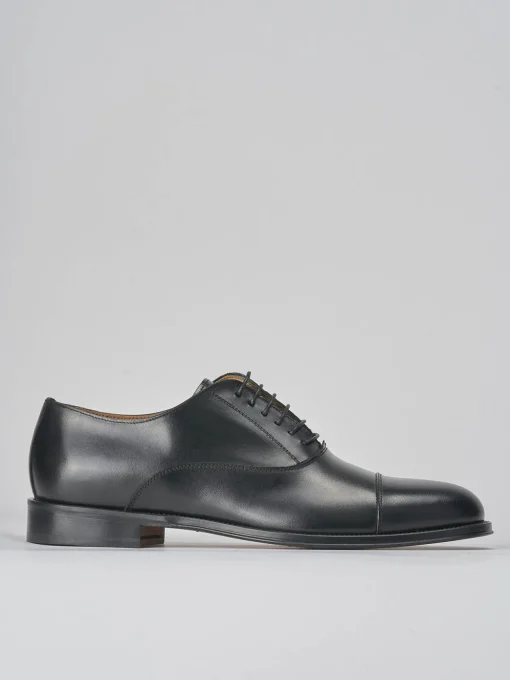 Stringate pelle nero